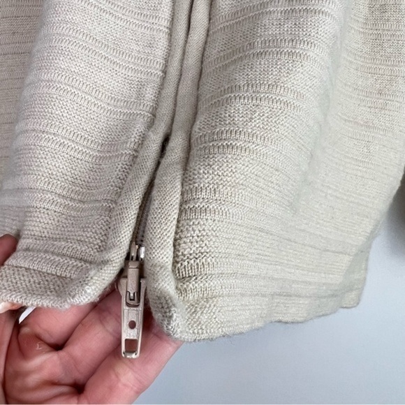 Armani Collezioni Cardigan womens size 10 tan full double zip merino wool flawed - Picture 3 of 10